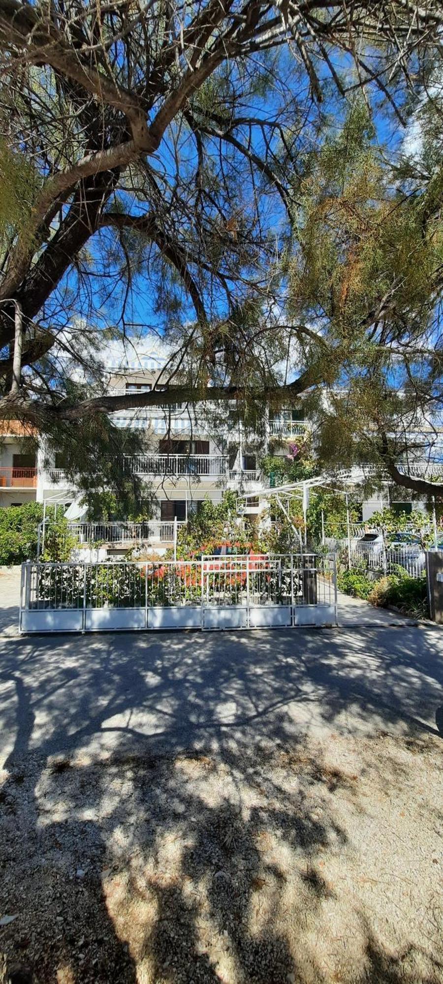 Apartments Ana Bilota Seget Vranjica Exterior foto